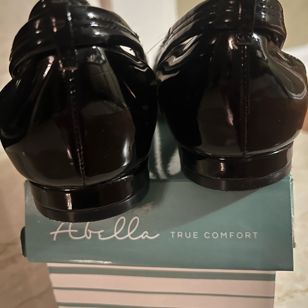 Abella Rylan Shoes - Picture 7 of 8